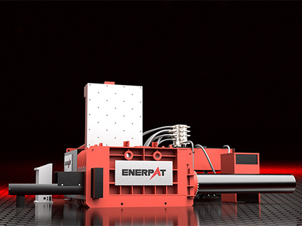 Empresa grega de reciclagem de metal aumenta capacidade com máquina enfardadeira de aço estilo tampa da ENERPAT