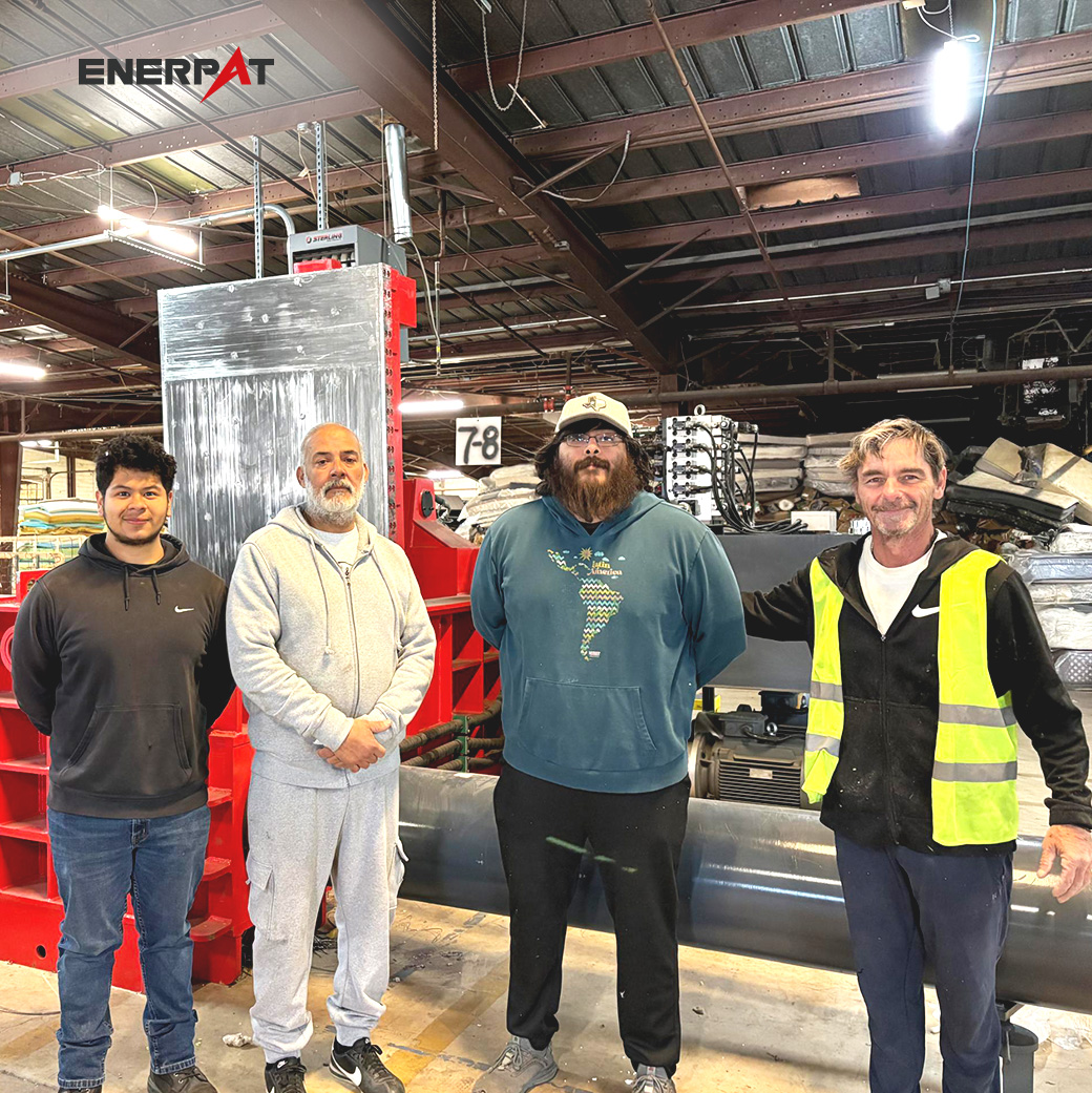  M&aacute;quina prensa enfardadeira de molas para colch&atilde;o instalada