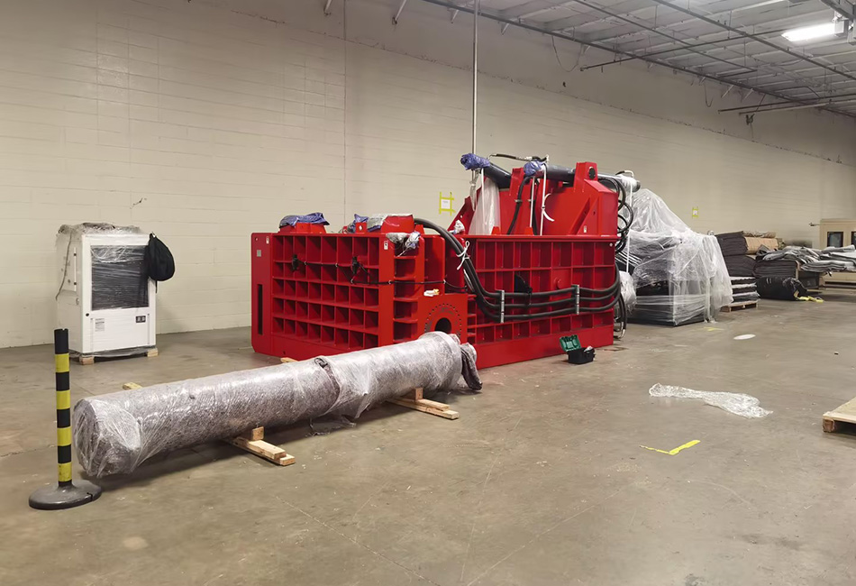 ENERPAT Prensa enfardadeira de sucata de metal