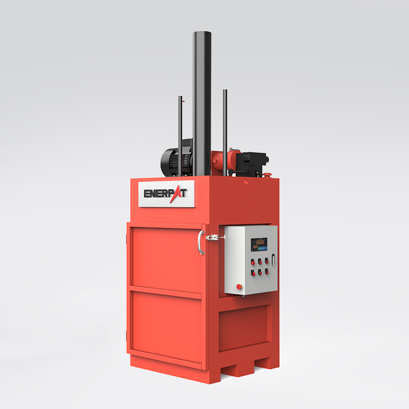 Equipamento industrial que processa recipientes de res&iacute;duos em uma instala&ccedil;&atilde;o